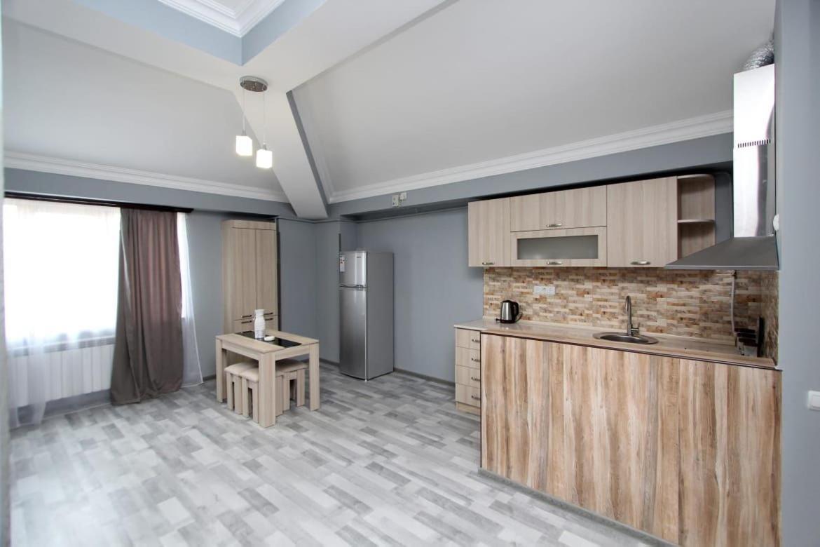 Modern Apartments And Tours Yerevan Exterior photo